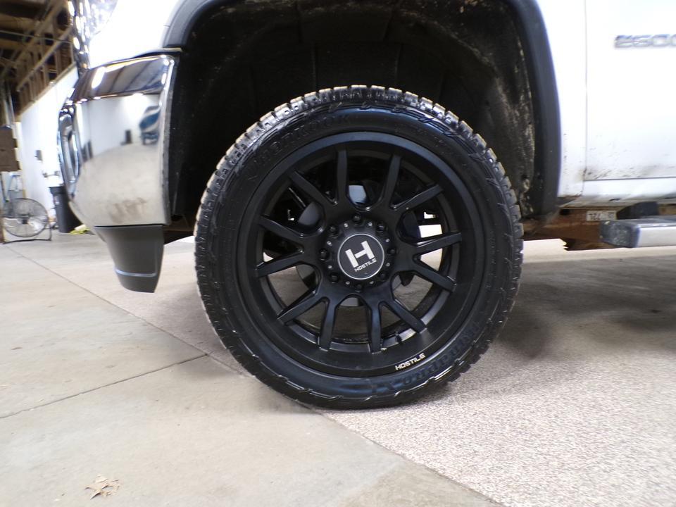 used 2017 GMC Sierra 2500 car, priced at $33,995