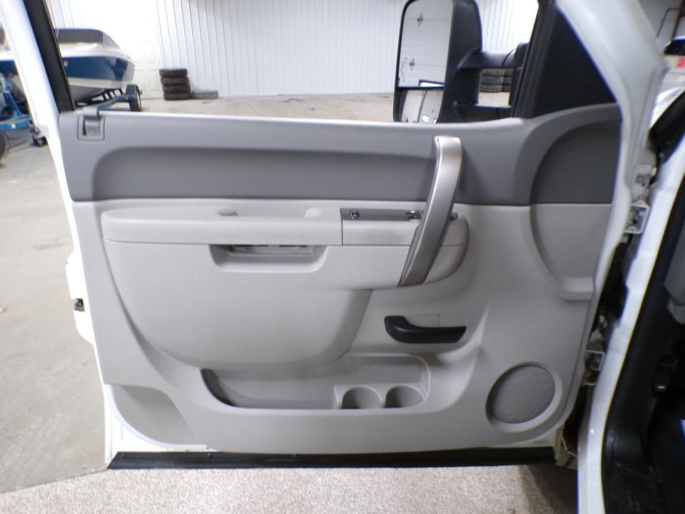 used 2014 Chevrolet Silverado 2500 car, priced at $13,995