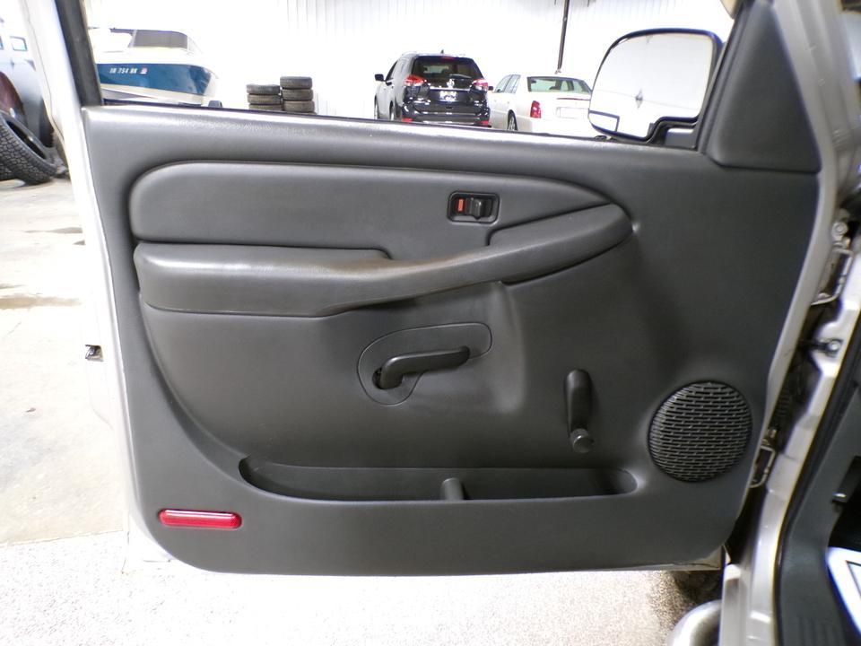 used 2006 Chevrolet Silverado 2500 car, priced at $6,995