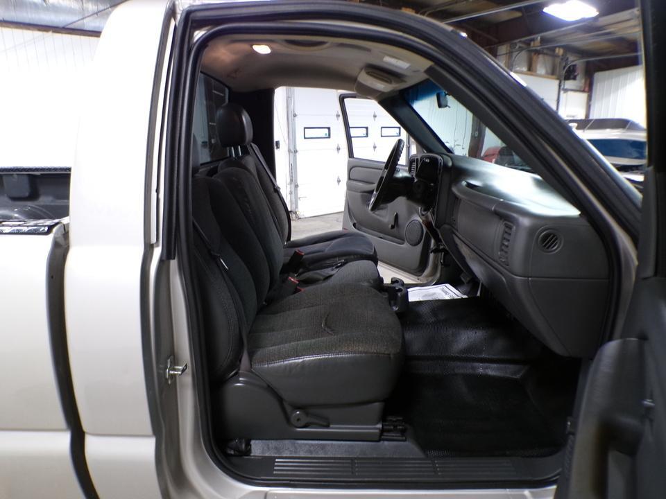 used 2006 Chevrolet Silverado 2500 car, priced at $6,995