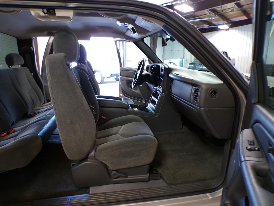 used 2004 Chevrolet Silverado 1500 car, priced at $14,995