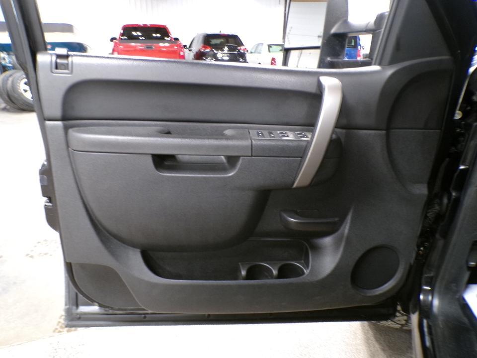 used 2013 Chevrolet Silverado 2500 car, priced at $18,995