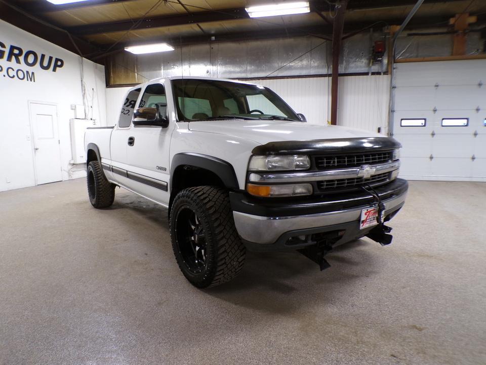 used 2001 Chevrolet Silverado 2500 car, priced at $13,995
