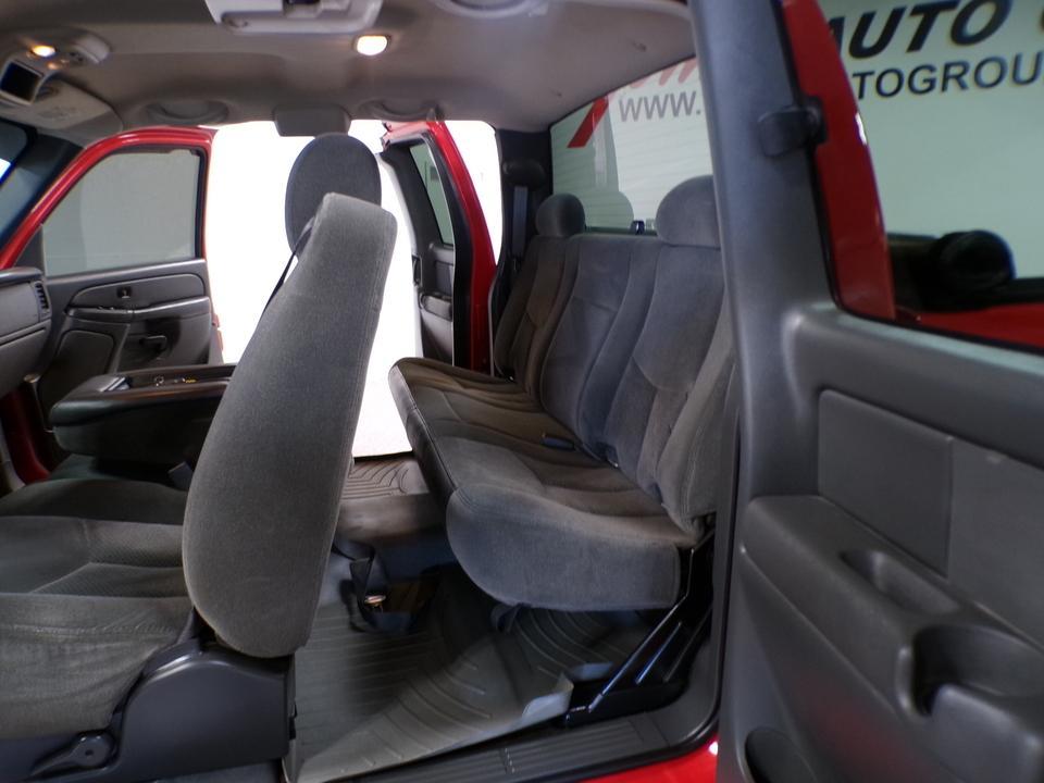 used 2005 Chevrolet Silverado 2500 car, priced at $12,995