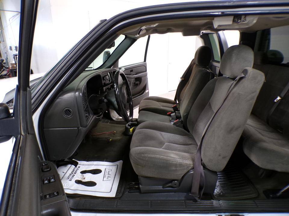 used 2007 Chevrolet Silverado 2500 car, priced at $11,995