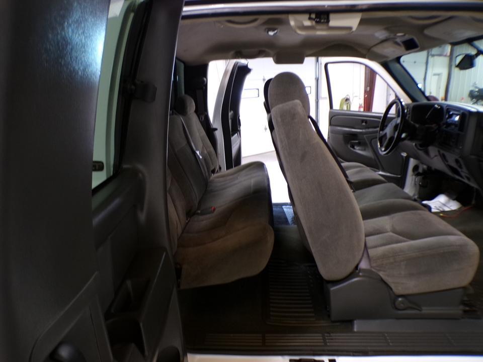 used 2007 Chevrolet Silverado 2500 car, priced at $11,995