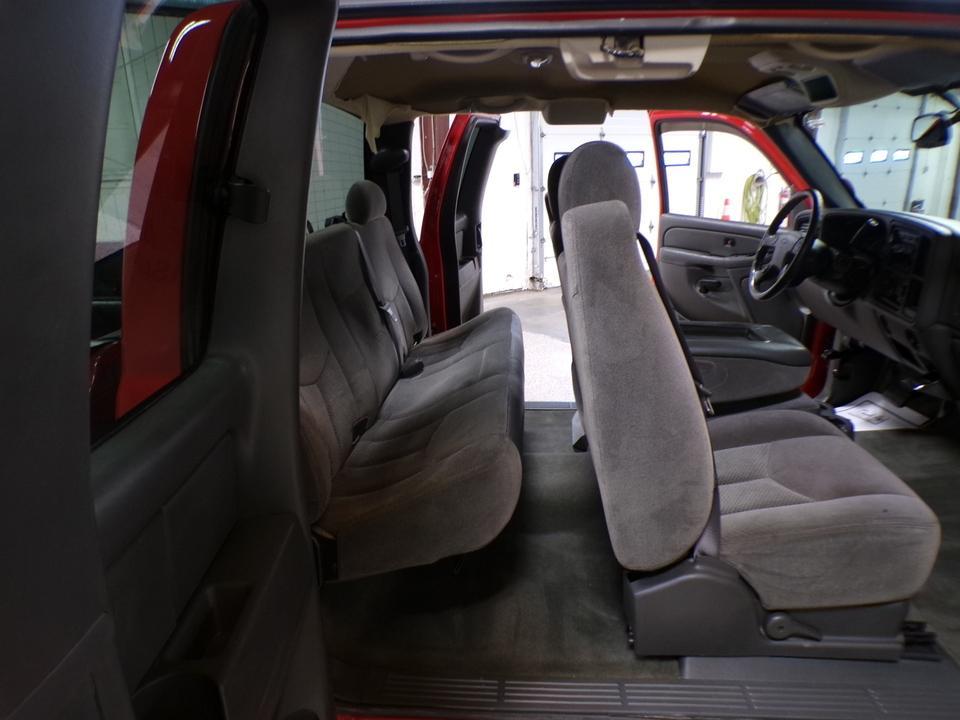 used 2006 Chevrolet Silverado 1500 car, priced at $10,995