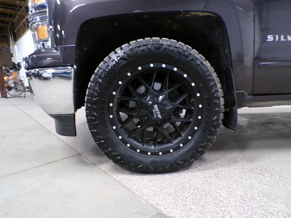 used 2015 Chevrolet Silverado 1500 car, priced at $15,995