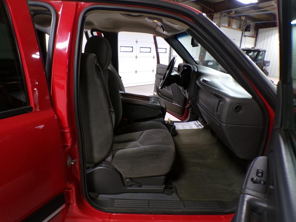 used 2005 Chevrolet Silverado 1500 car, priced at $17,995