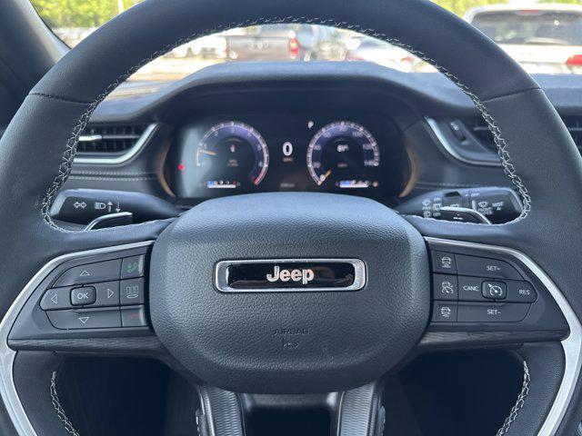 new 2025 Jeep Grand Cherokee car, priced at $35,692