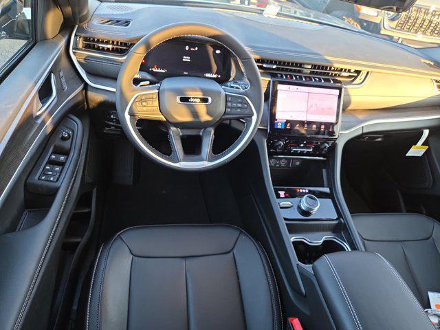 new 2025 Jeep Grand Cherokee car, priced at $49,999