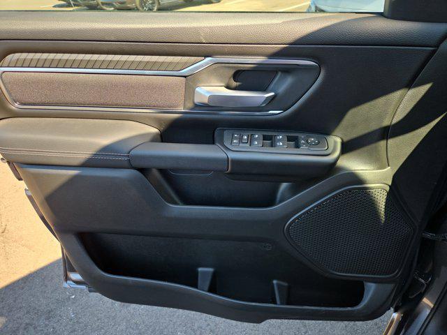 new 2025 Ram 1500 car, priced at $45,000