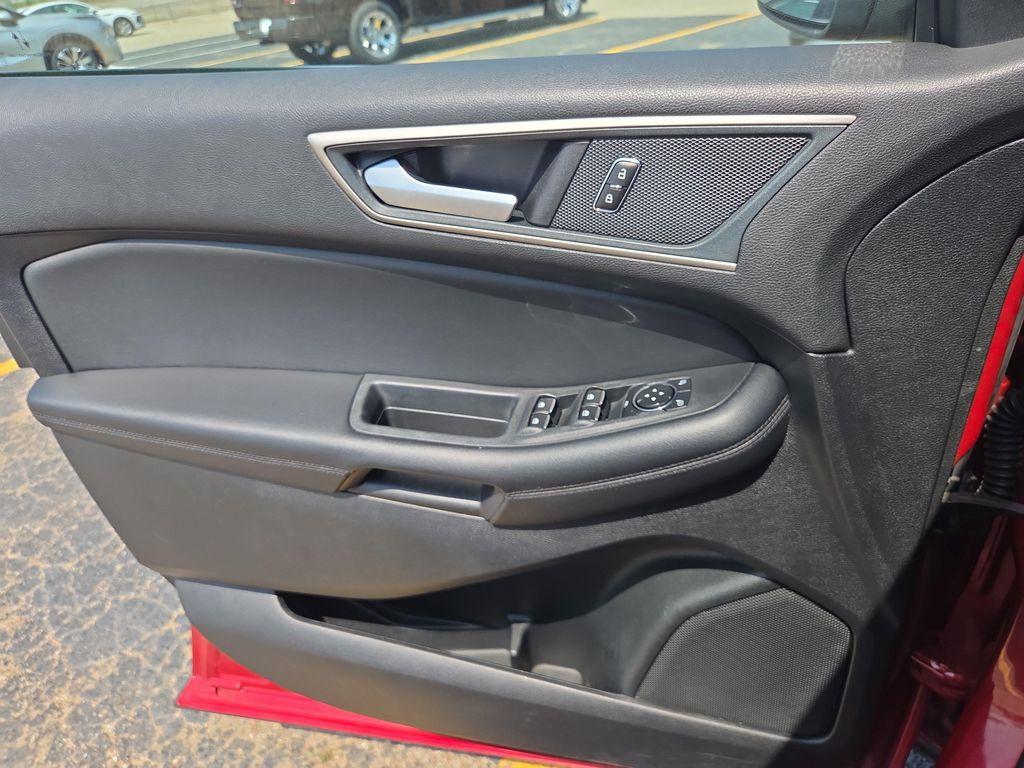 used 2024 Ford Edge car, priced at $24,991