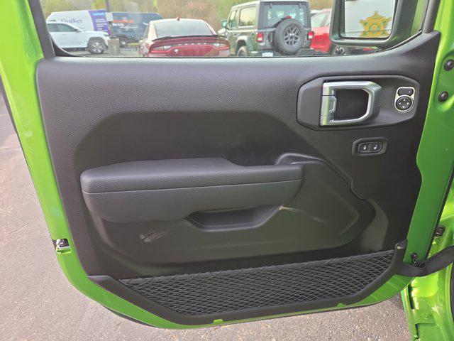 new 2026 Jeep Gladiator car, priced at $47,985