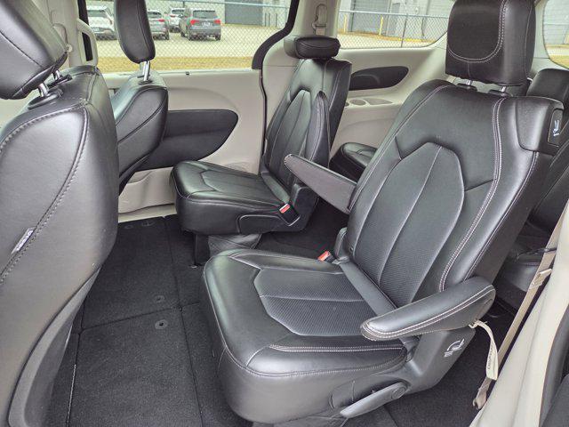 used 2024 Chrysler Pacifica car, priced at $23,294