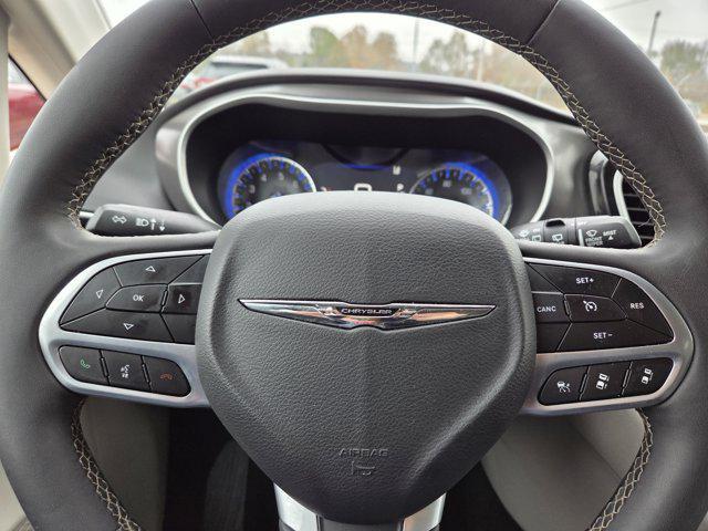 used 2024 Chrysler Pacifica car, priced at $23,294