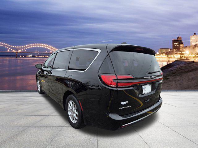 used 2024 Chrysler Pacifica car, priced at $23,294