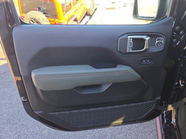 new 2026 Jeep Gladiator car, priced at $61,930