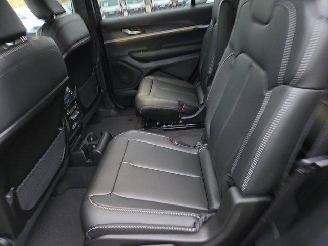 new 2025 Jeep Grand Cherokee L car, priced at $49,499