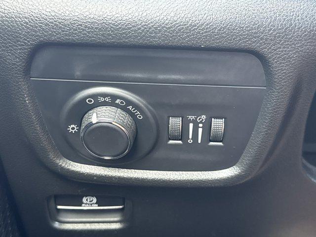 used 2024 Jeep Grand Cherokee car, priced at $26,184