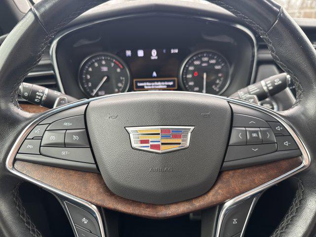 used 2021 Cadillac XT5 car, priced at $23,991