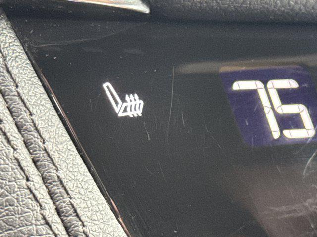 used 2021 Cadillac XT5 car, priced at $23,991