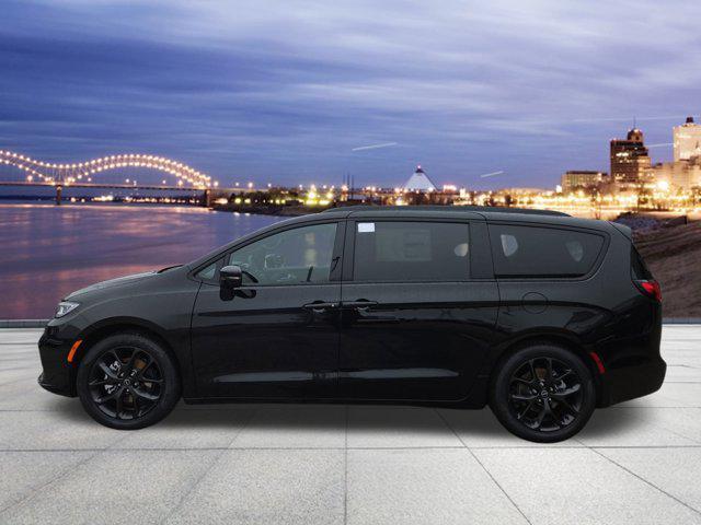 new 2026 Chrysler Pacifica car, priced at $49,499