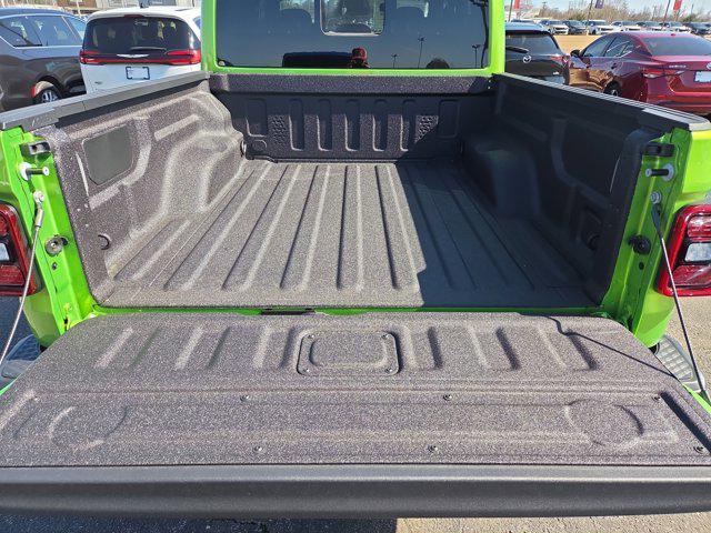 new 2026 Jeep Gladiator car, priced at $61,515