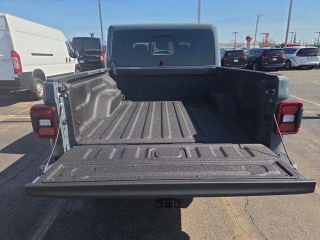 new 2026 Jeep Gladiator car, priced at $61,515