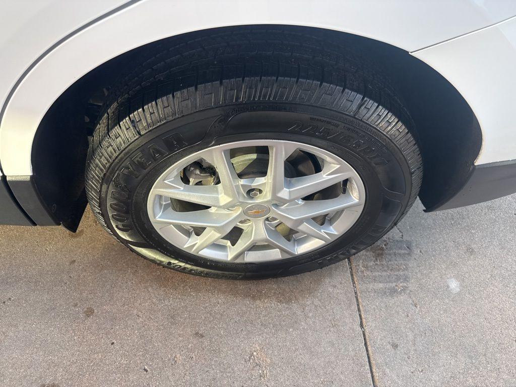 used 2022 Chevrolet Equinox car, priced at $21,995