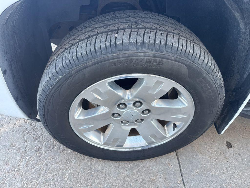 used 2007 GMC Yukon car, priced at $8,995