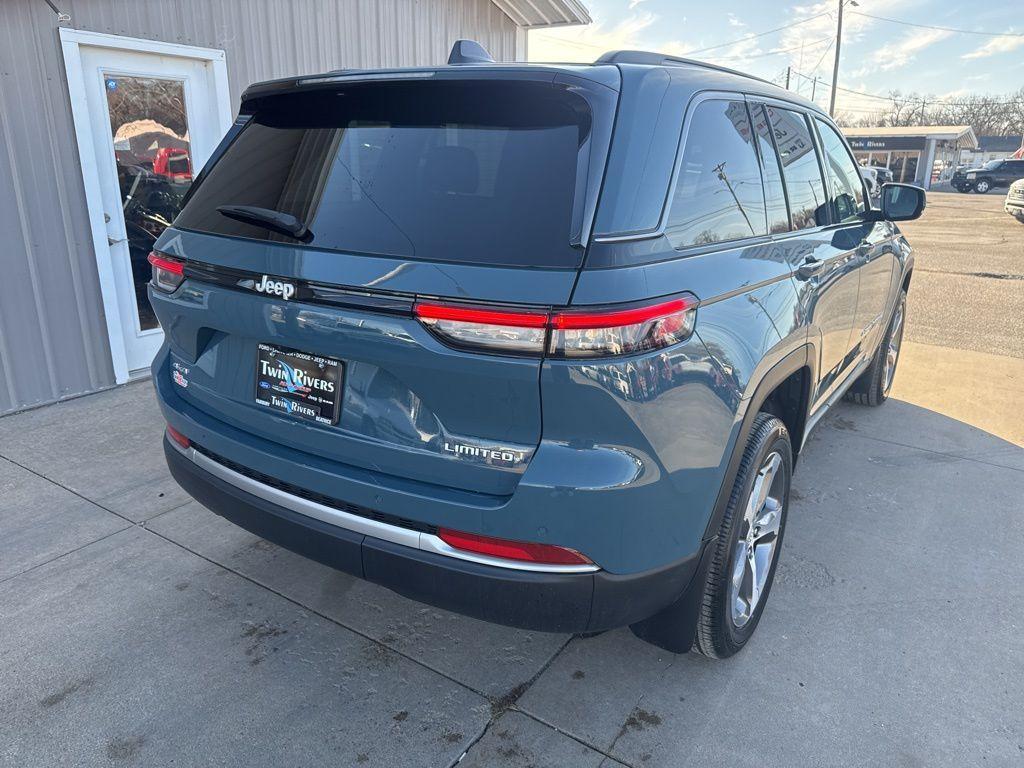 new 2026 Jeep Grand Cherokee car, priced at $48,140
