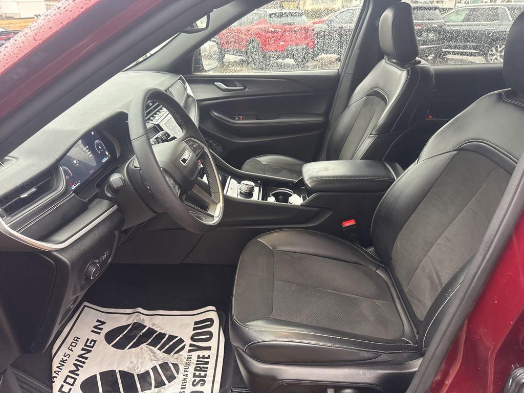 used 2023 Jeep Grand Cherokee L car, priced at $38,995