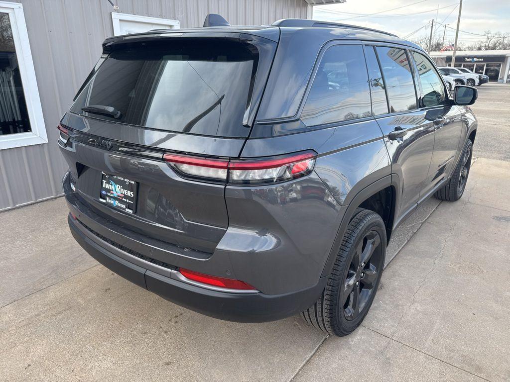 new 2026 Jeep Grand Cherokee car, priced at $50,805