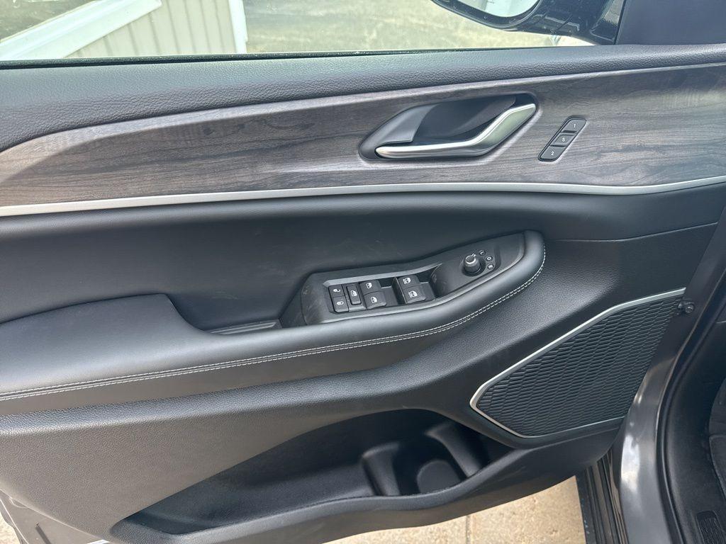 new 2026 Jeep Grand Cherokee car, priced at $50,805