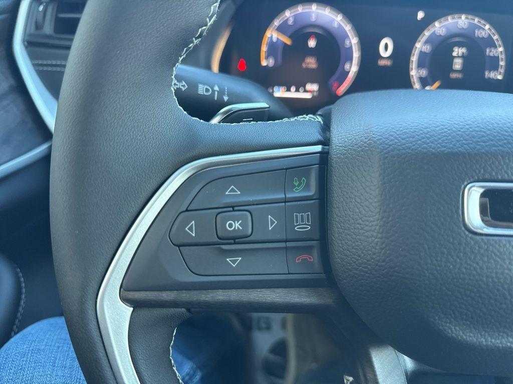 new 2026 Jeep Grand Cherokee car, priced at $50,735