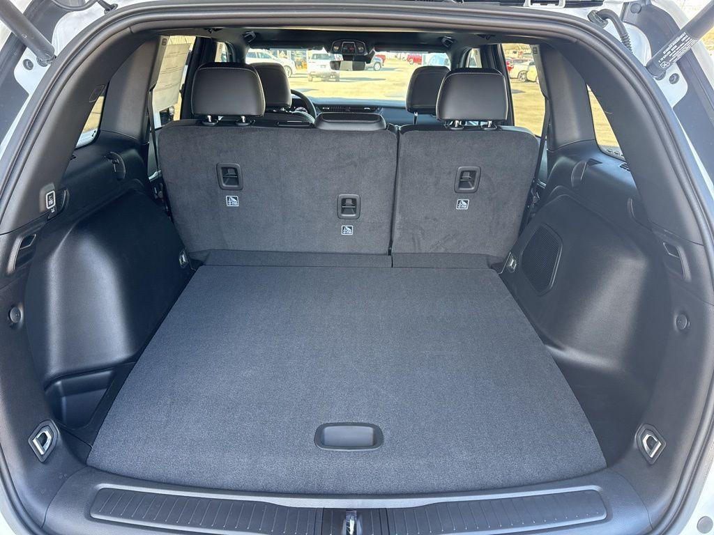 new 2026 Jeep Grand Cherokee car, priced at $50,735