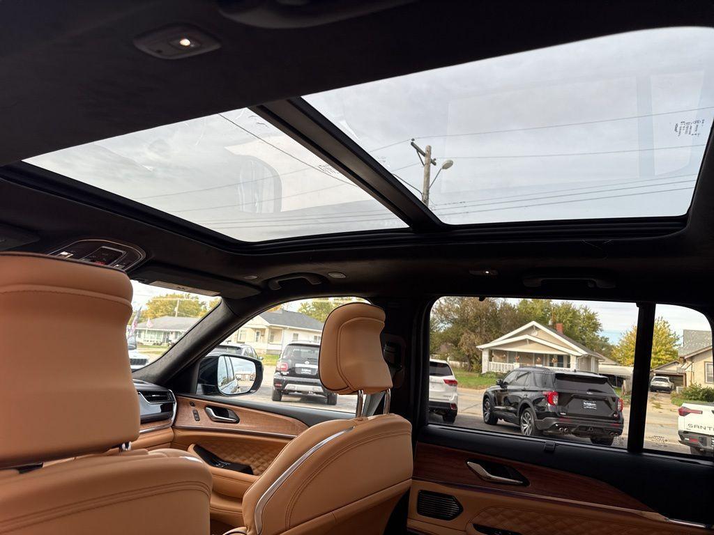 new 2025 Jeep Grand Cherokee car, priced at $70,245