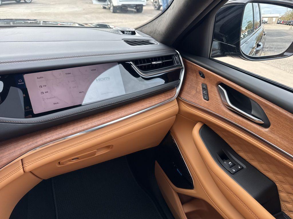 new 2025 Jeep Grand Cherokee car, priced at $70,245