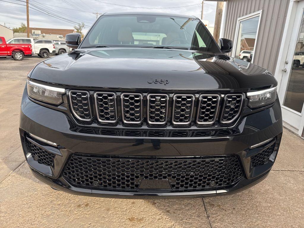 new 2025 Jeep Grand Cherokee car, priced at $70,245
