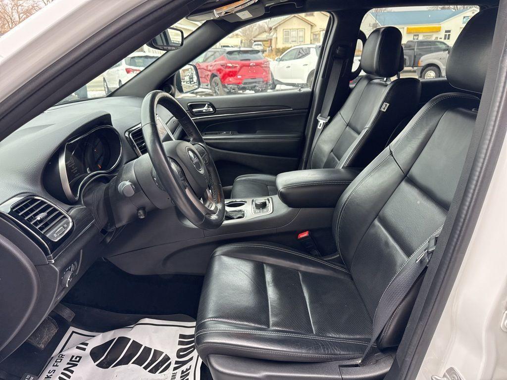 used 2021 Jeep Grand Cherokee car, priced at $29,995