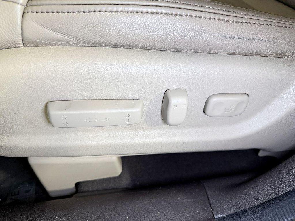 used 2014 Honda CR-V car, priced at $10,999