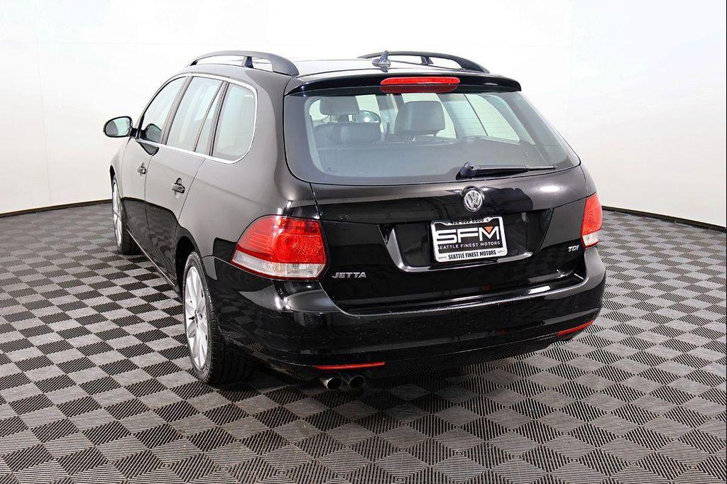 used 2013 Volkswagen Jetta SportWagen car, priced at $9,995