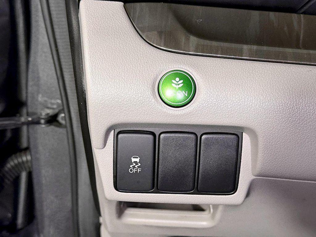 used 2013 Honda CR-V car, priced at $15,500