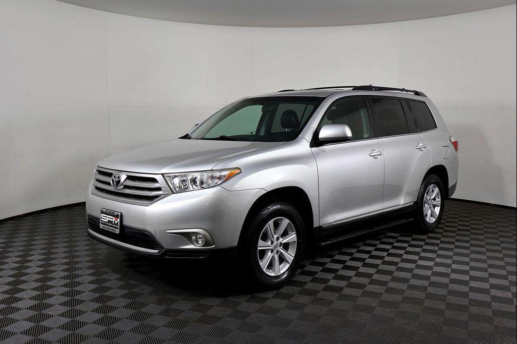 used 2011 Toyota Highlander car, priced at $13,998