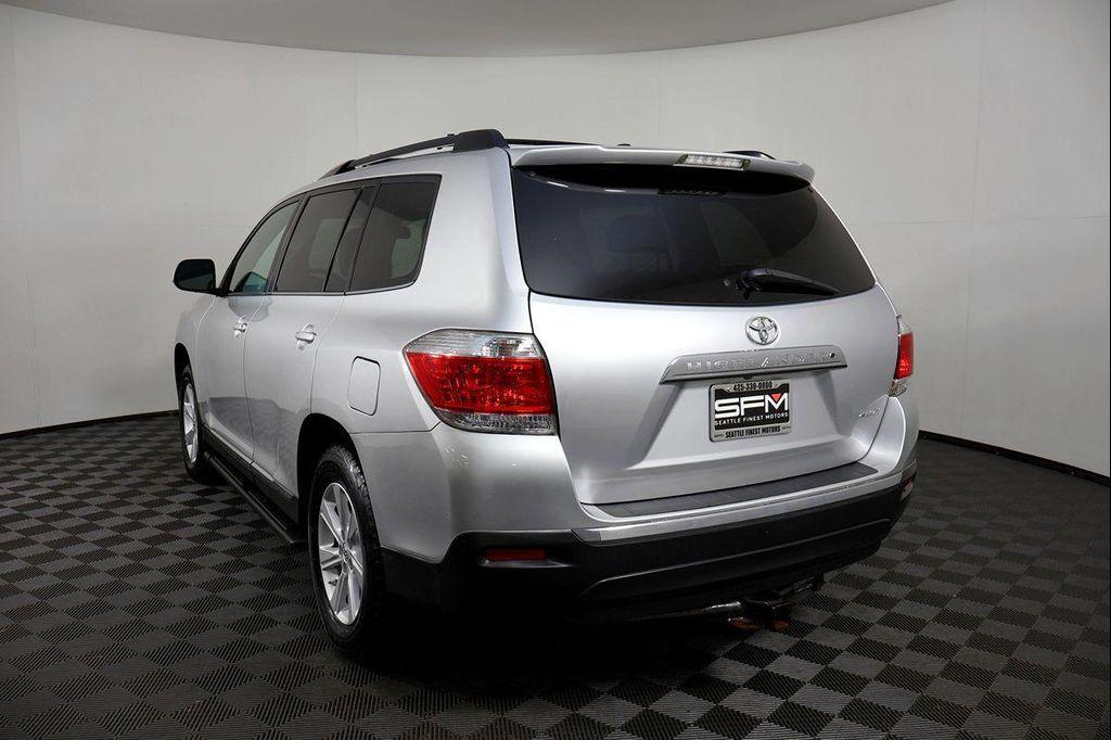 used 2011 Toyota Highlander car, priced at $13,998