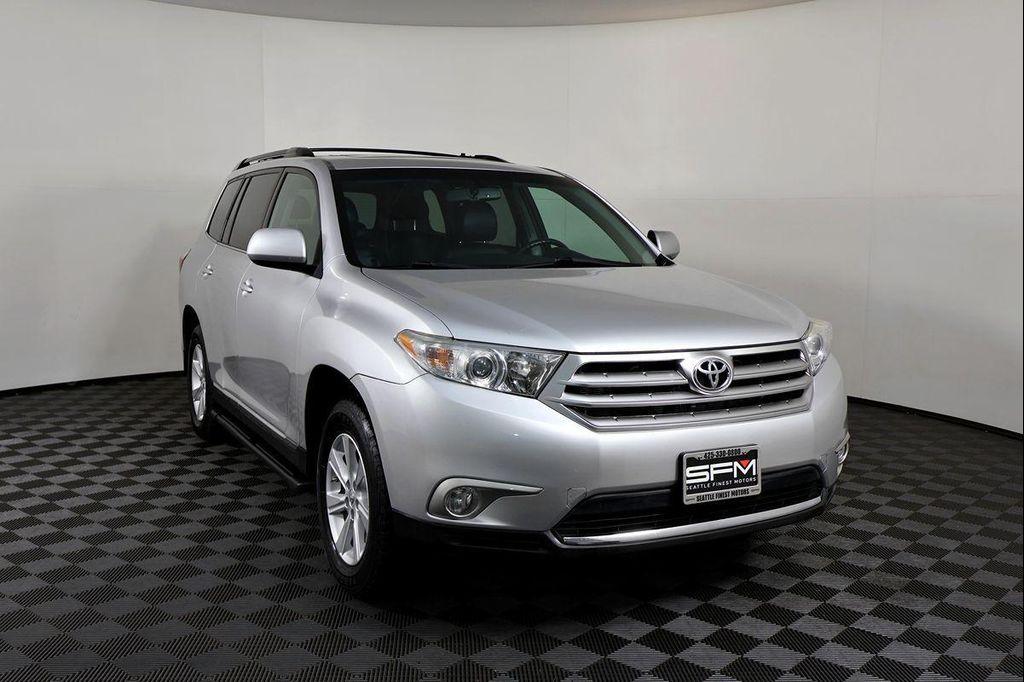 used 2011 Toyota Highlander car, priced at $13,998