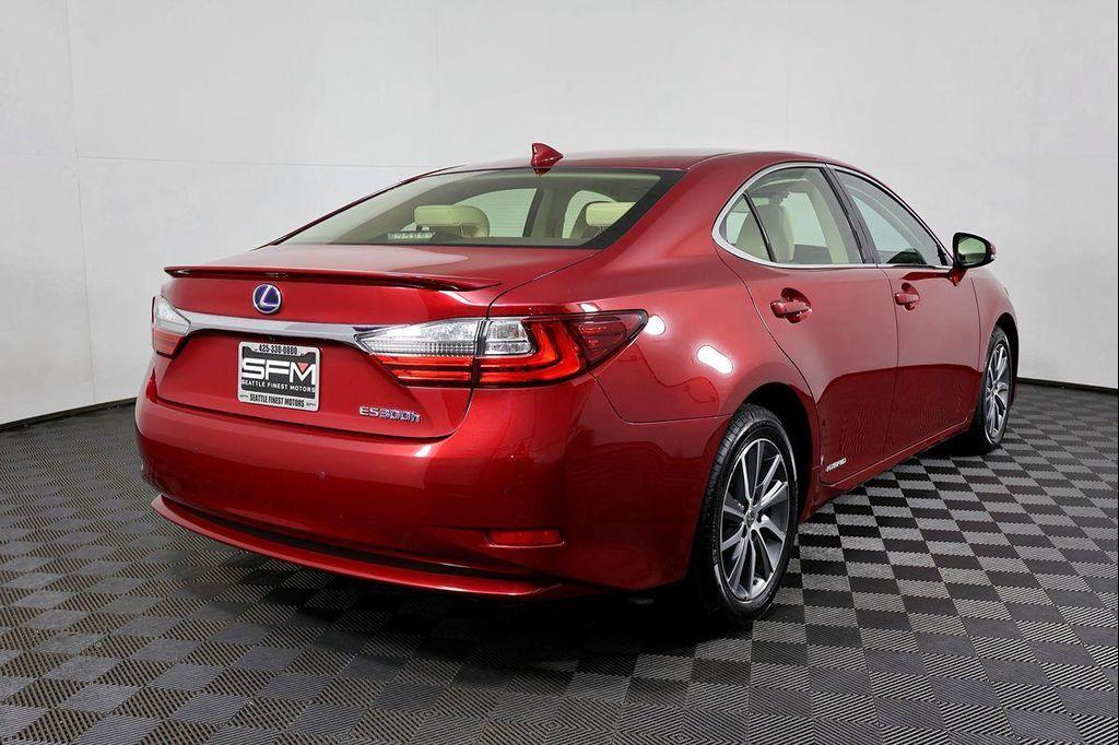 used 2018 Lexus ES 300h car, priced at $25,998