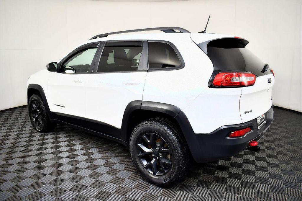 used 2017 Jeep Cherokee car, priced at $12,899