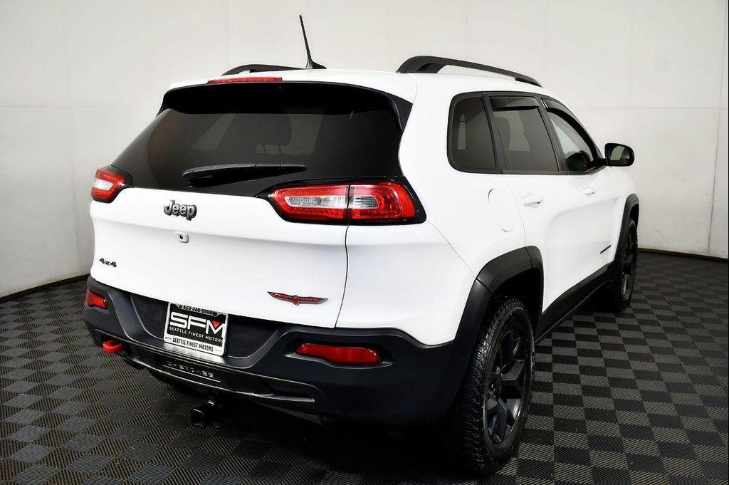 used 2017 Jeep Cherokee car, priced at $12,899